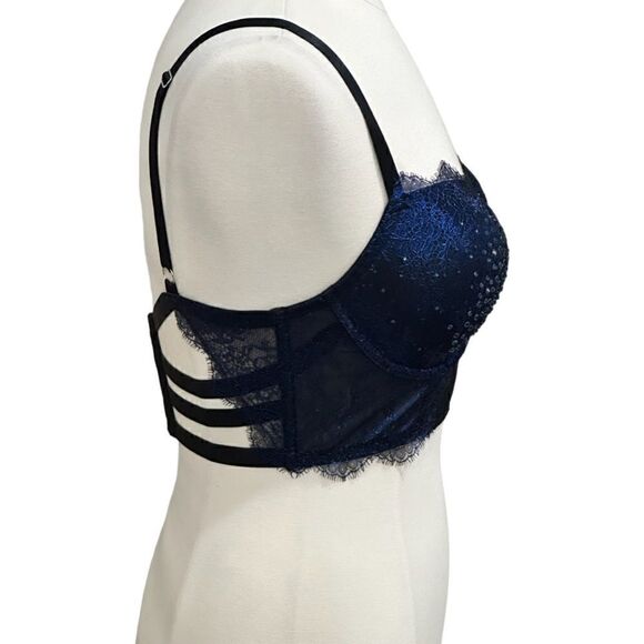 Victoria’s Secret Lightly Lined  Rhinestone Lace Balconette Bra in the Size 34DD - Picture 3 of 8